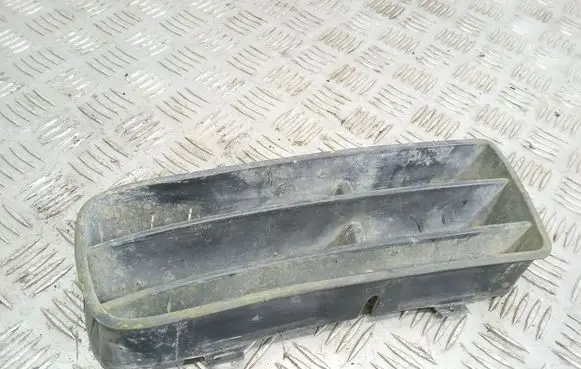 Volkswagen Golf IV Front bumper lower grill 1J0853666D