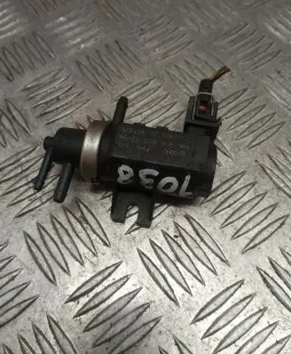 Volkswagen Golf IV Turbo solenoid valve 1H0906627