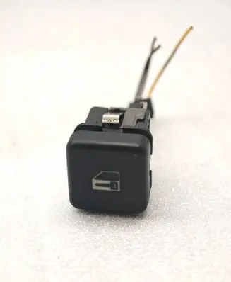 BMW 5 E39 Central locking switch button 8360828