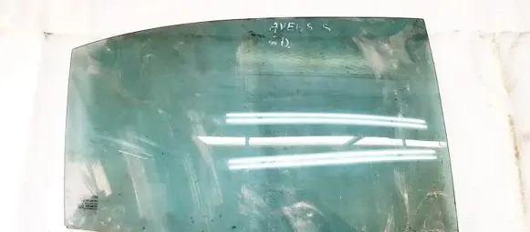 Toyota Avensis T220 Rear door window glass