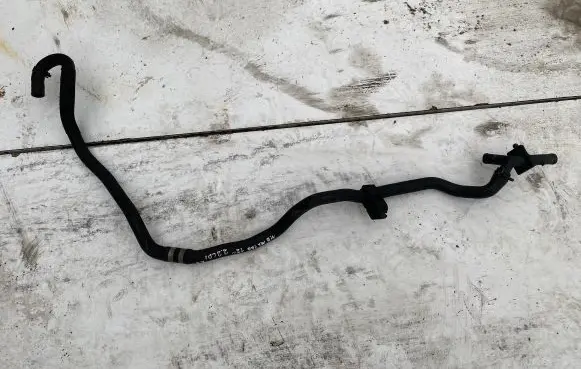 Mercedes-Benz ML W166 Engine coolant pipe/hose A1665061935