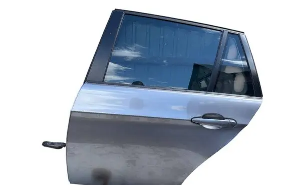 BMW 3 E90 E91 Rear door