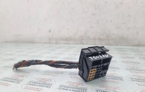 Volkswagen Touran I Sound system wiring loom 3B7035444