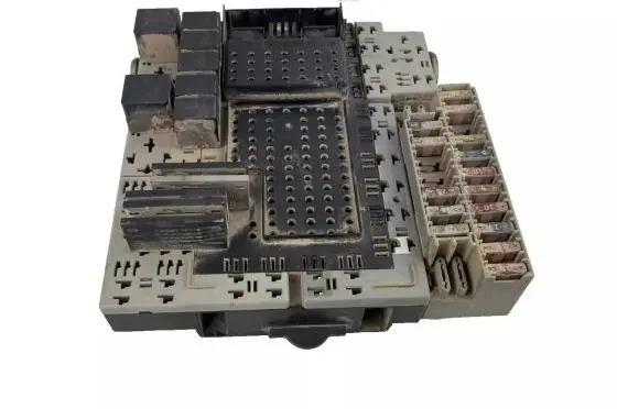 Volvo S60 Fuse box set 08696040 08696098