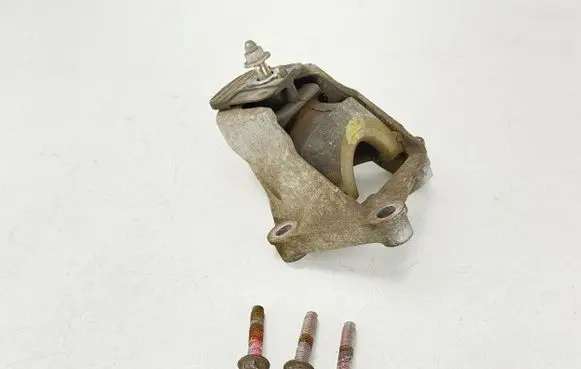 Mazda MX-5 ND Engine mount bracket