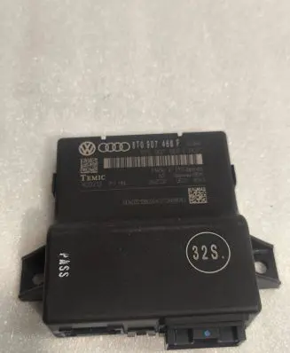 Audi A5 8T 8F Gateway control module 8T0907468F