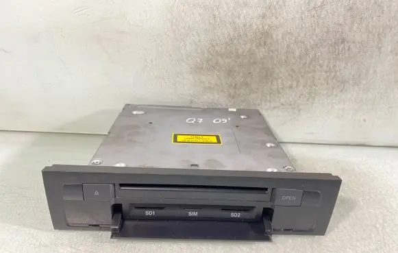 Audi Q7 4L MMI control unit 4l0035670