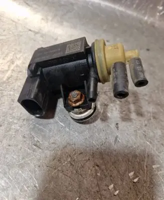 Volkswagen Jetta VI Turbo solenoid valve 1K0906627B 22155 4011464A