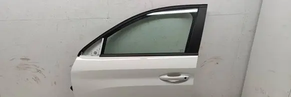 Peugeot 208 II Front door 