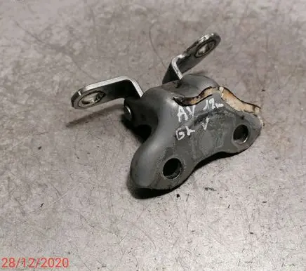 Toyota Avensis T270 Rear door upper hinge