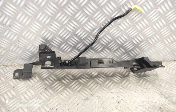 Opel Corsa D Fender mounting bracket 13266903