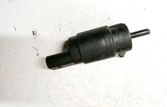 BMW 3 E90 E91 Headlight washer pump 67127311440 57786310