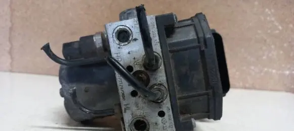 Audi A6 S6 C5 4B ABS Pump 265950055