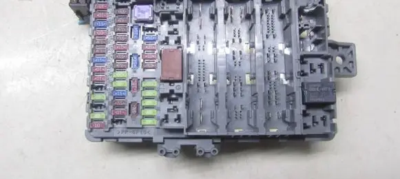 Honda CR-V Fuse box set T1G-E412