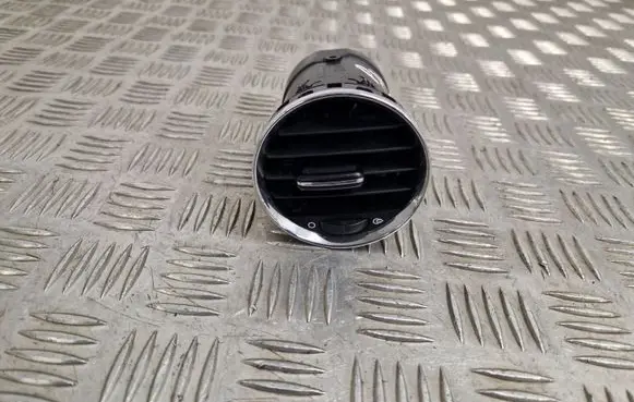 Peugeot RCZ Dash center air vent grill