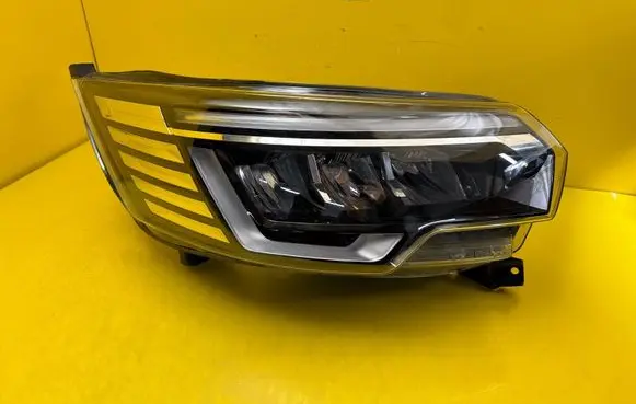 Renault Trafic III (X82) Headlight/headlamp 260102899R