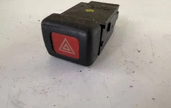 Mitsubishi Space Star Hazard light switch MR270315