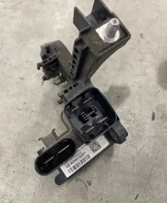 BMW 3 F30 F35 F31 Current control relay 9296152 05102013 19323000001