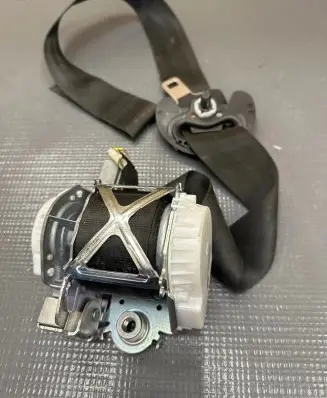 Citroen DS3 Front seatbelt 061090041090 34157701A WX0WY4