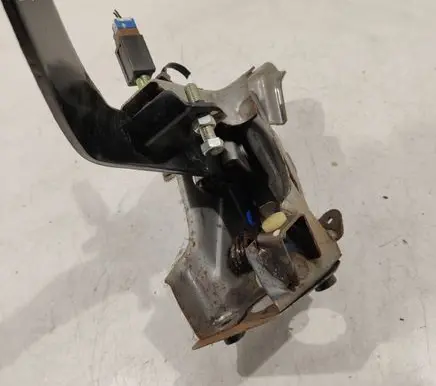 Clutch pedal