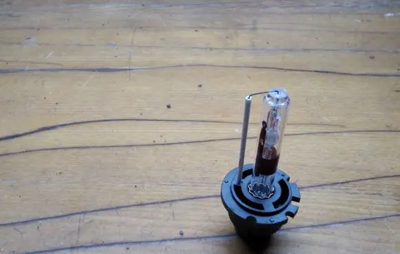 Mercedes-Benz CLK A208 C208 Xenon bulb 