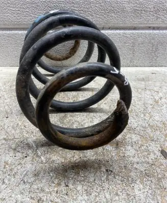 Volkswagen PASSAT B5 Rear coil spring