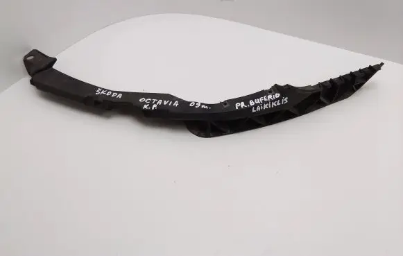 Skoda Octavia Mk2 (1Z) Front bumper mounting bracket 1Z0807183D