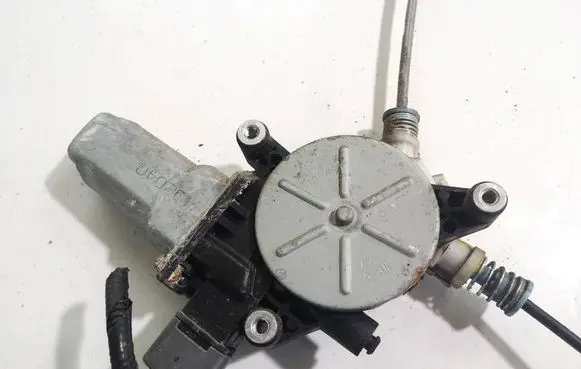 Honda Accord Front door window regulator motor 402040