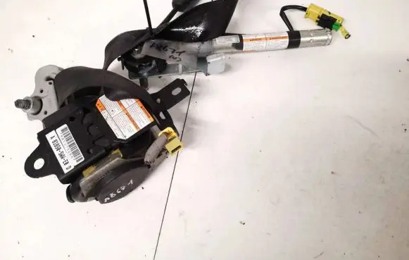 Honda CR-V Front seatbelt 81850swwe0 81850-sww-e0