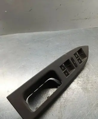 Volkswagen Golf Plus Electric window control switch 1T1867371H
