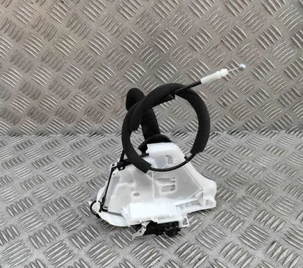 Nissan Qashqai J12 Coupe door lock (next to the handle) 805016UE0A