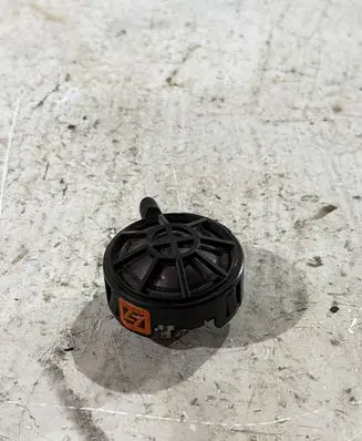 Mercedes-Benz E W211 Front door high frequency speaker A2118202702