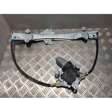 Renault Twingo II Front door window regulator with motor 384743 119358ARM