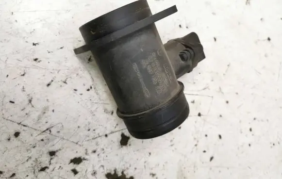 Audi A4 S4 B5 8D Mass air flow meter 028906461 0281002216