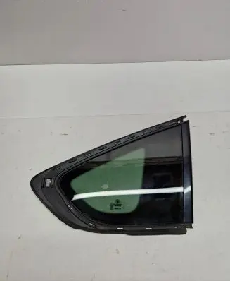 BMW 5 GT F07 Rear side window 7197898