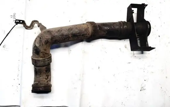 Volkswagen Caddy Air intake hose/pipe 1k0129618t
