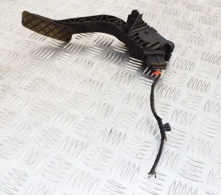 Volkswagen Golf VII Accelerator throttle pedal 5Q2721503D
