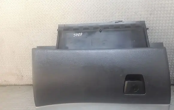 Volvo XC90 Glove box 3409421
