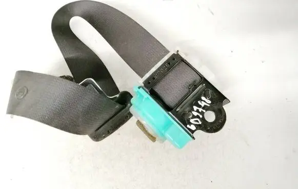 Rear seatbelt