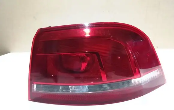 Volkswagen PASSAT B7 Rear/tail lights 3AF945096E