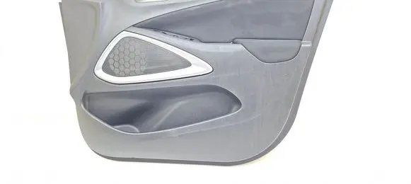 Opel Crossland X Front door card panel trim 475853623 1775584X