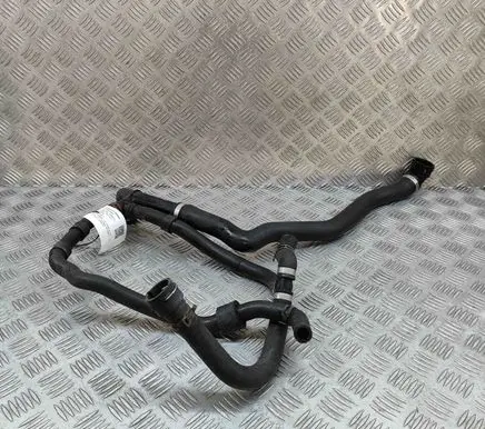 Volkswagen PASSAT B8 Engine coolant pipe/hose 3Q0122051D