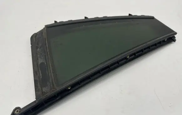 BMW X3 G01 Rear vent window glass 