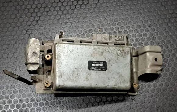 Mitsubishi Eclipse ABS control unit/module MB903851 2680414 120000D0031