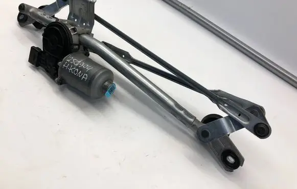Hyundai Kona II Front wiper linkage and motor 98100be100