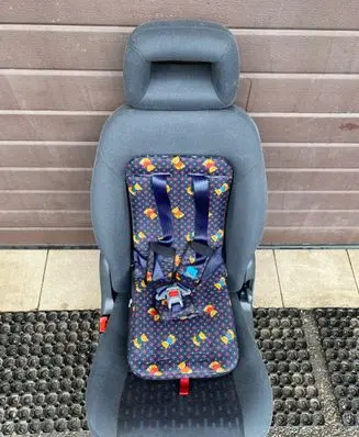 Rear seat