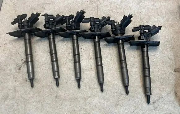 Audi Q5 SQ5 8R Fuel injectors set 059130277BE 0445116023