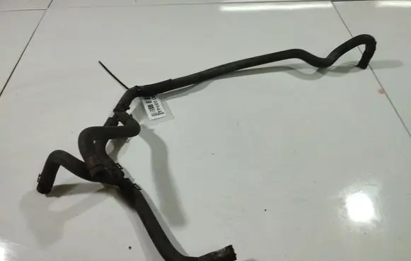 Volkswagen Golf V Engine coolant pipe/hose