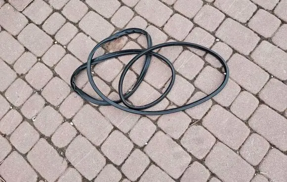 Opel Astra K Rubber seal loading door 28TYS