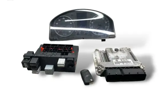 Volkswagen Golf V Engine ECU kit and lock set 06F906056L 1039S05149 0261S02015